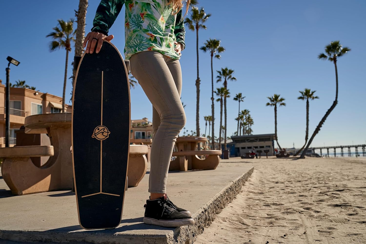 Surf Skateboard with Carving Truck